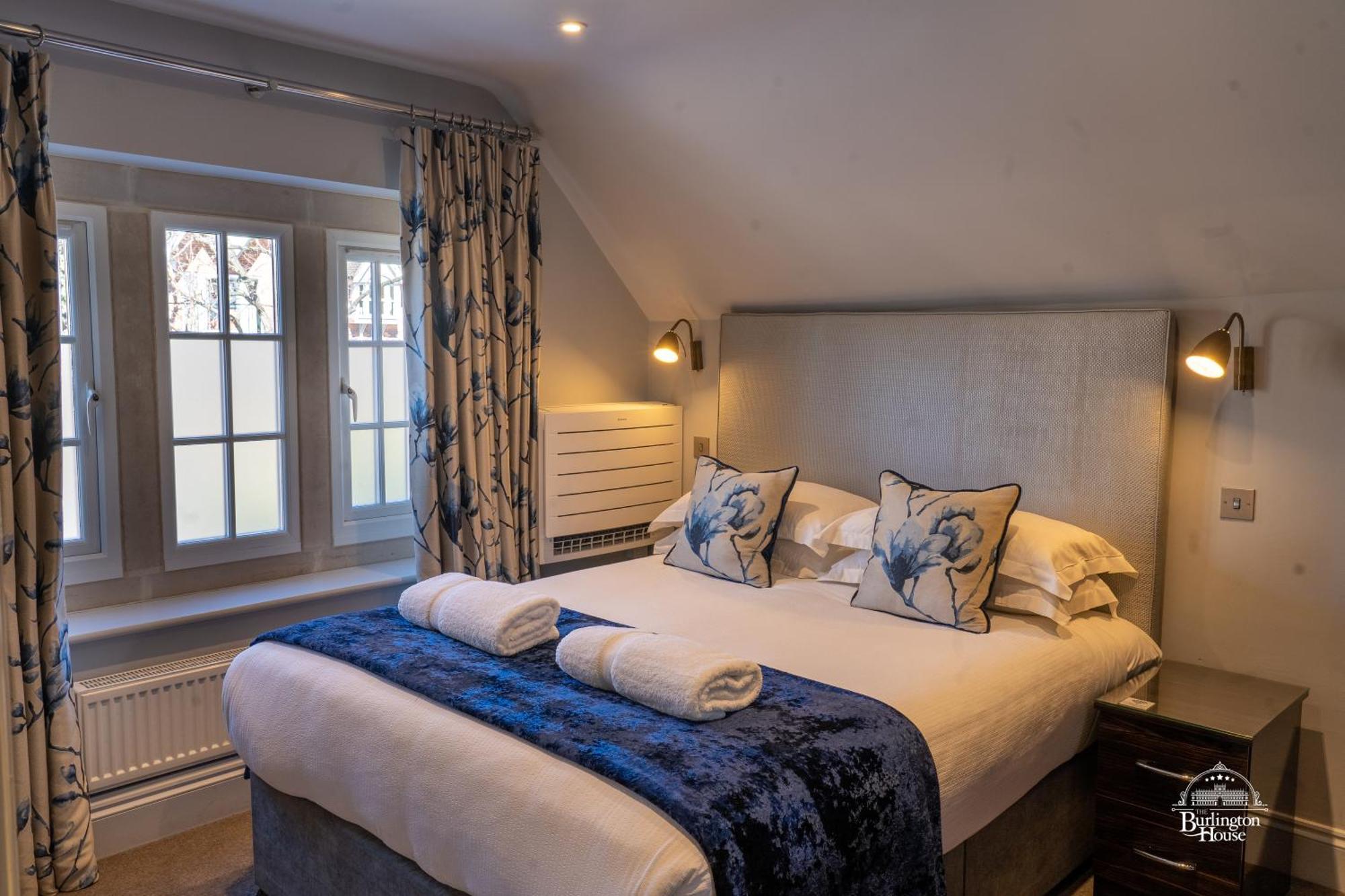 Burlington House Boutique Oxford Exterior foto A bedroom at The Old Vicarage Hotel