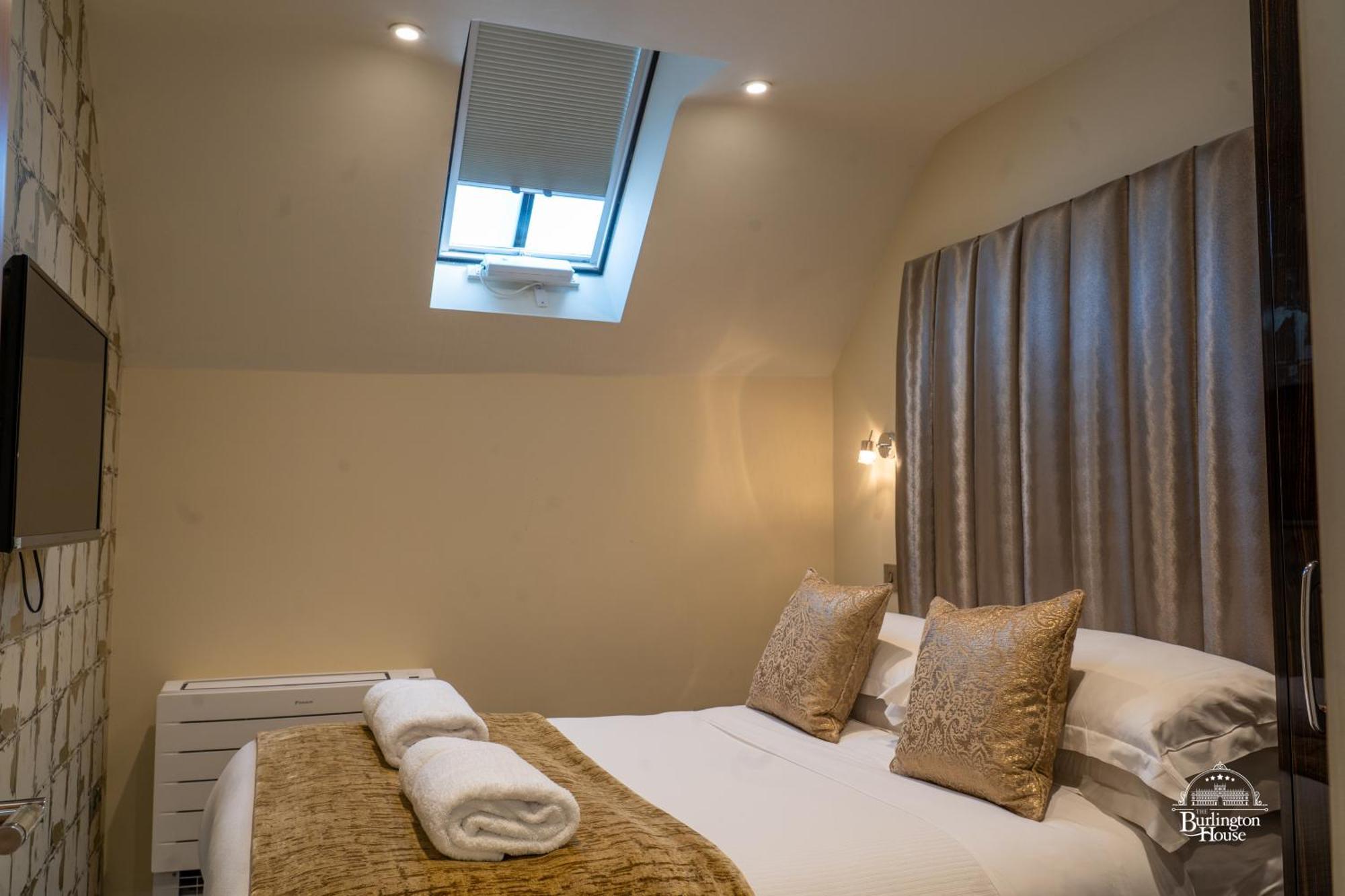 Burlington House Boutique Oxford Exterior foto A bedroom at the hotel